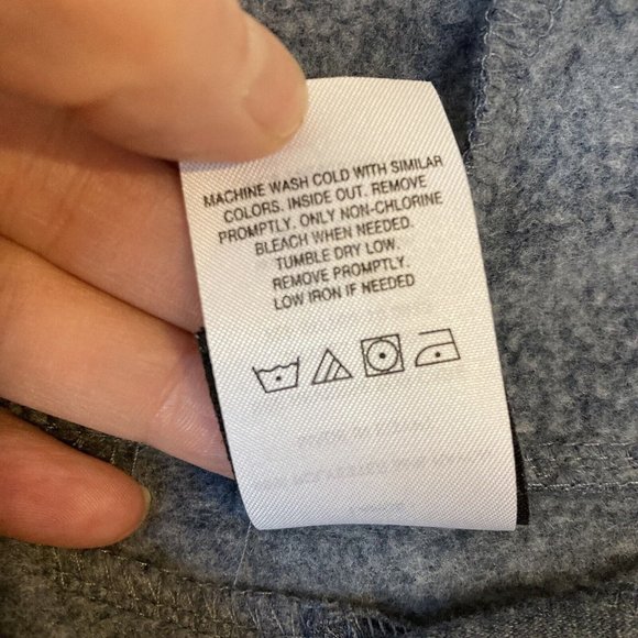 Modern Lux Juniors Short Waisted Smile Graphic Hoodie Size Large - Picture 3 of 10